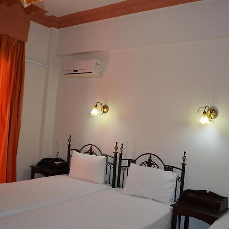 Palatino Studios Loutra Edipsou  Buitenkant foto