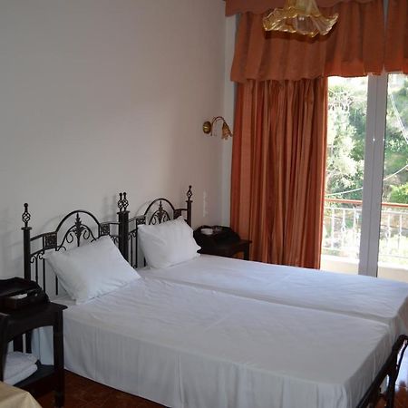 Palatino Studios Loutra Edipsou  Buitenkant foto