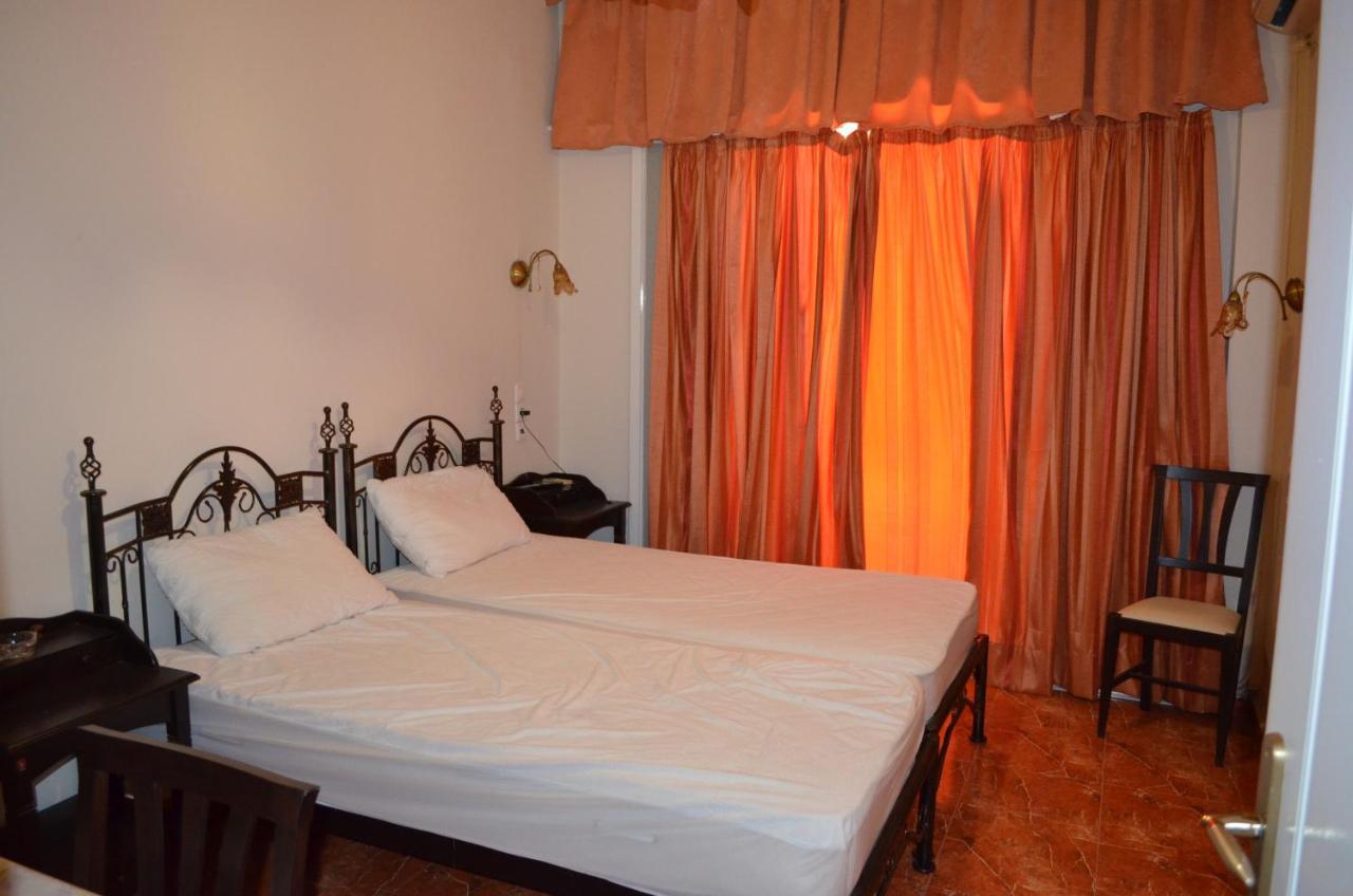 Palatino Studios Loutra Edipsou  Buitenkant foto